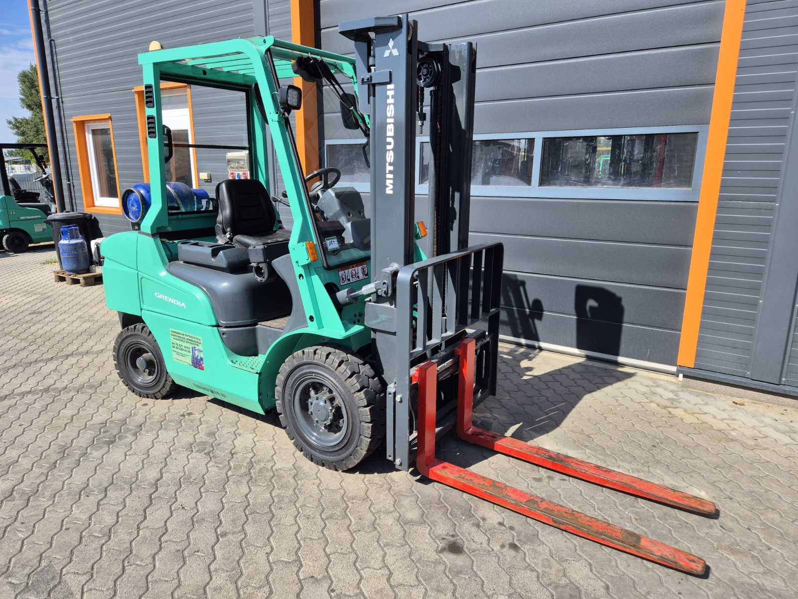 Mitsubishi FG 30N