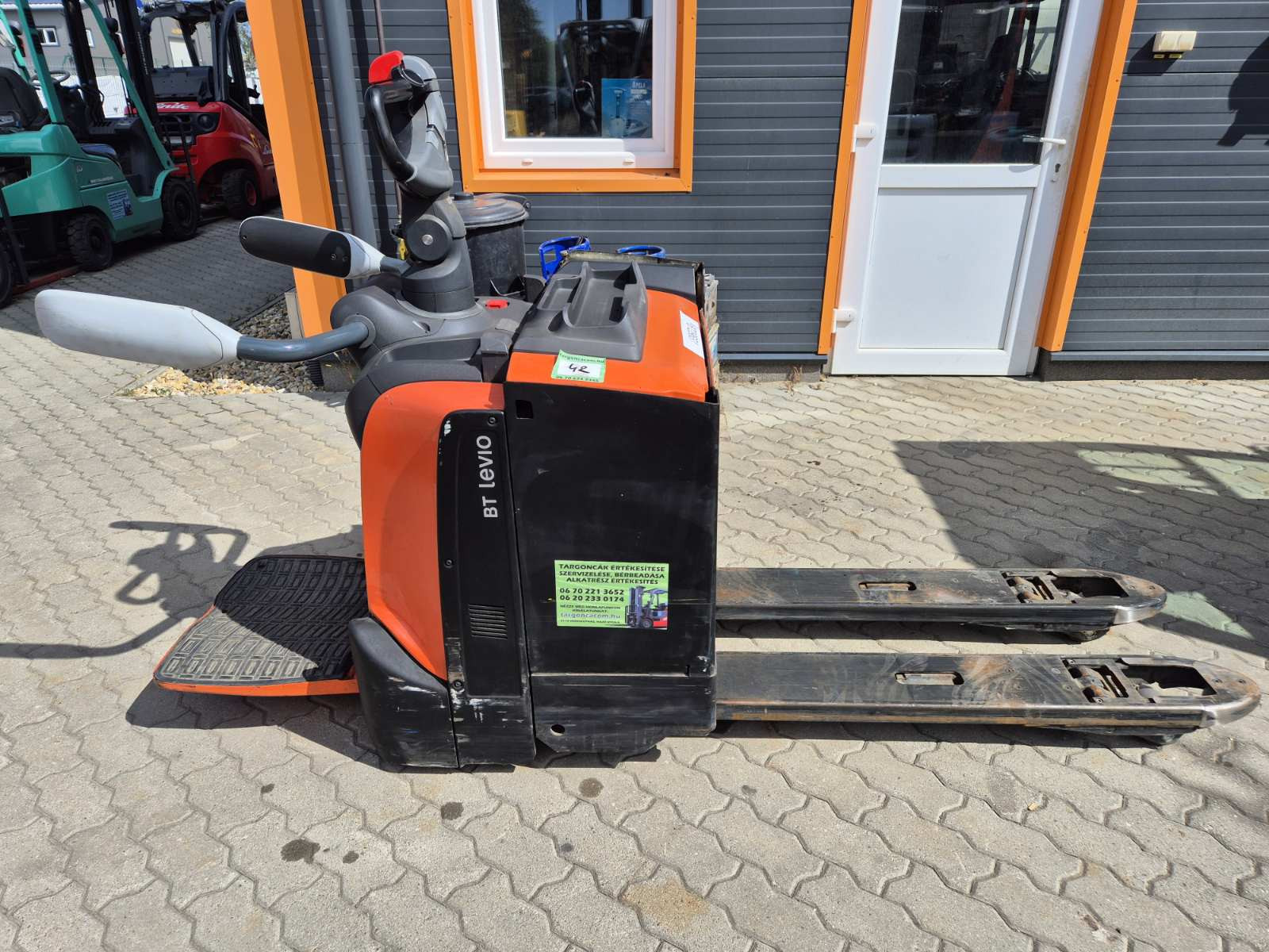 LPE 200