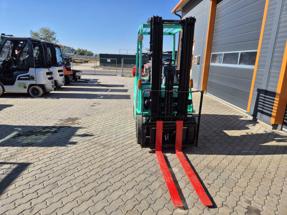 Mitsubishi FG20NT