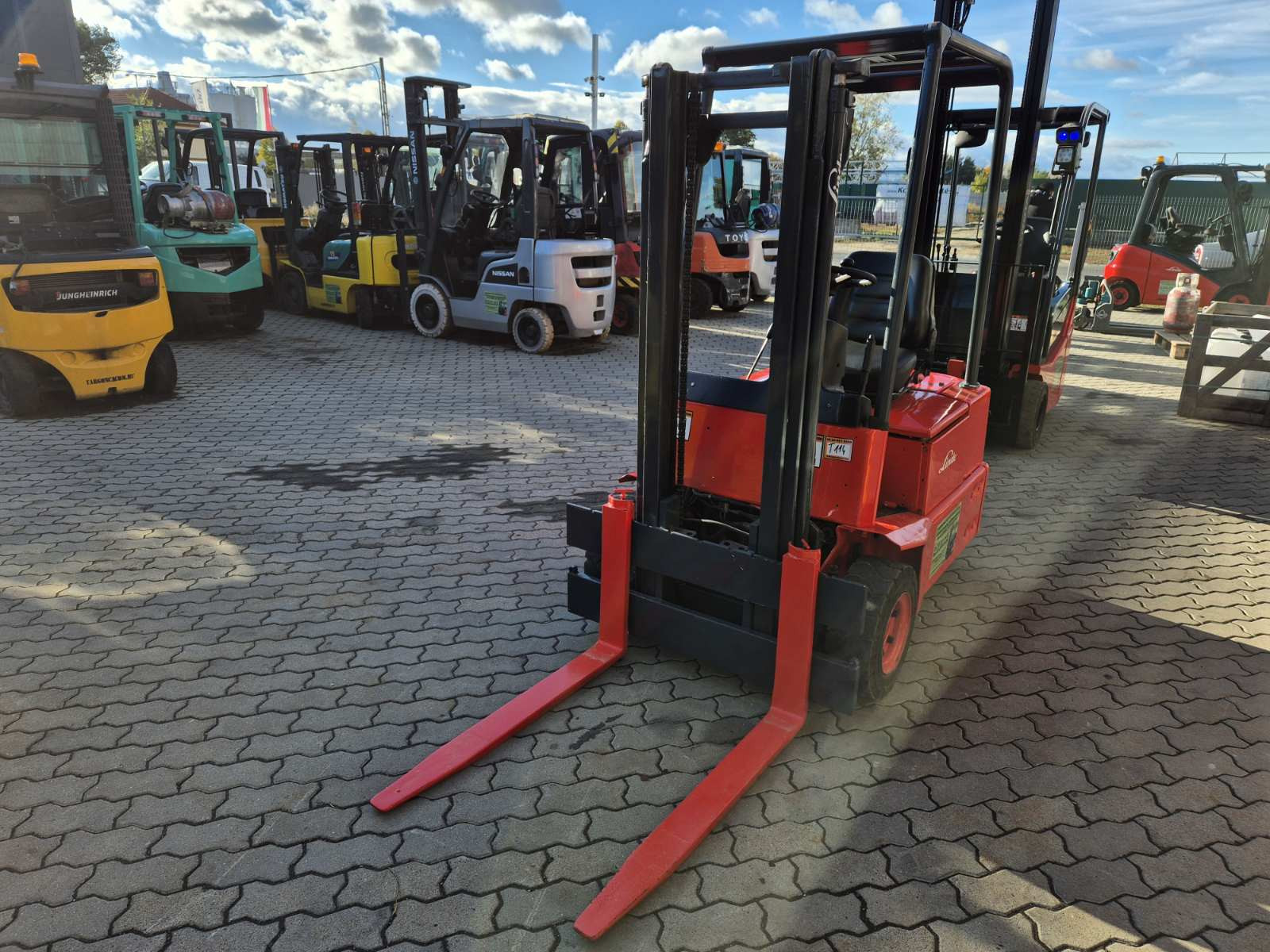 Linde E12