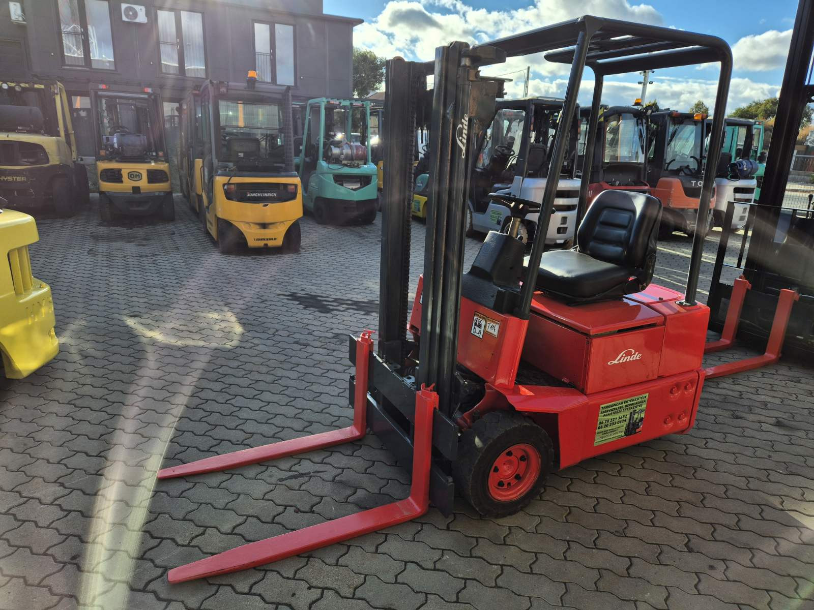 Linde E12