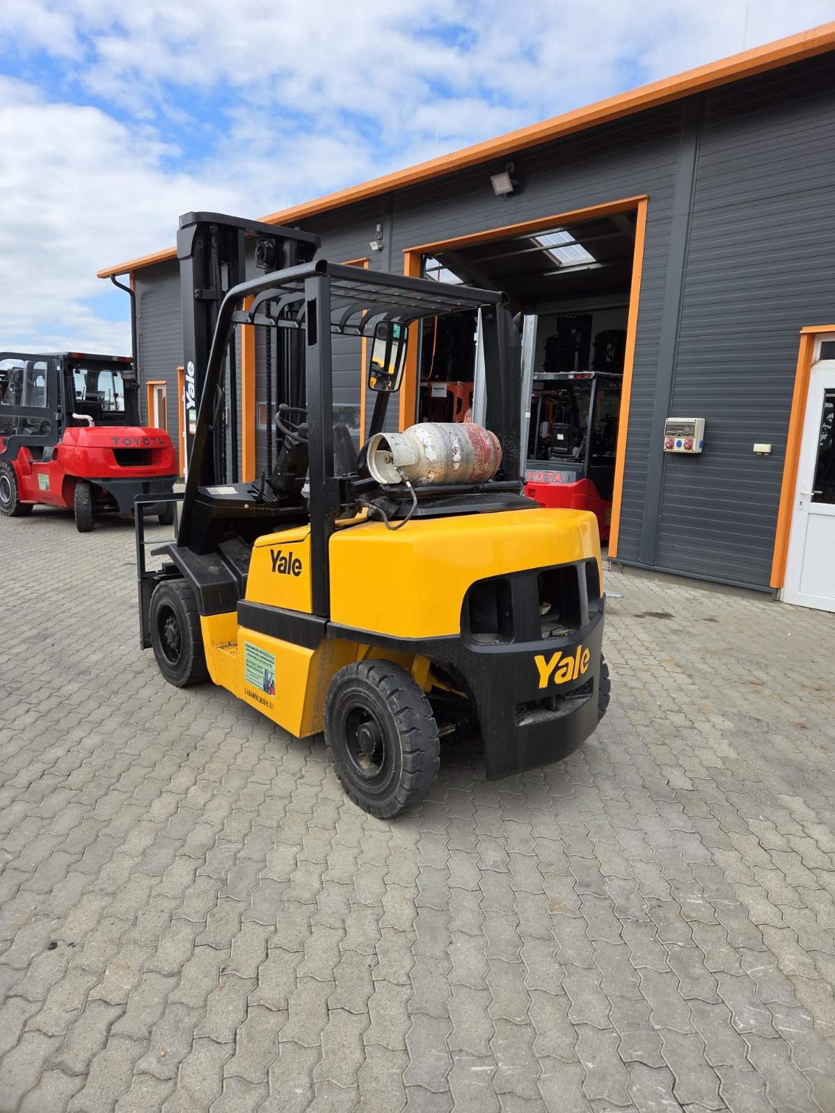 Yale GLP 35LJ